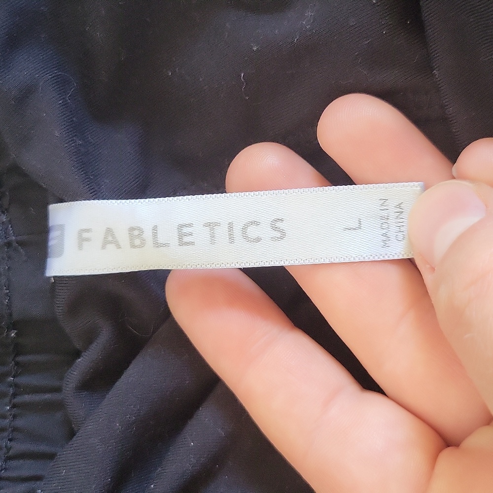 Fabletics Shorts - Picture 3 of 7